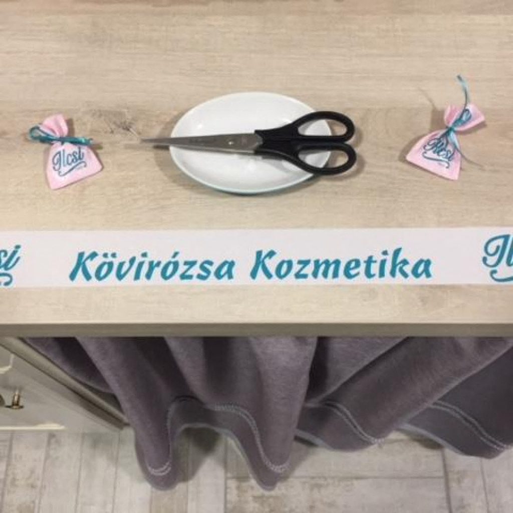 Kiemelt Referencia Kozmetika avató - Kövirózsa Kozmetika