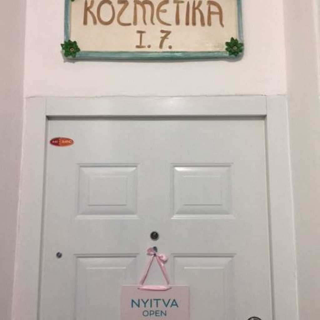 Kiemelt Referencia Kozmetika avató - Kövirózsa Kozmetika